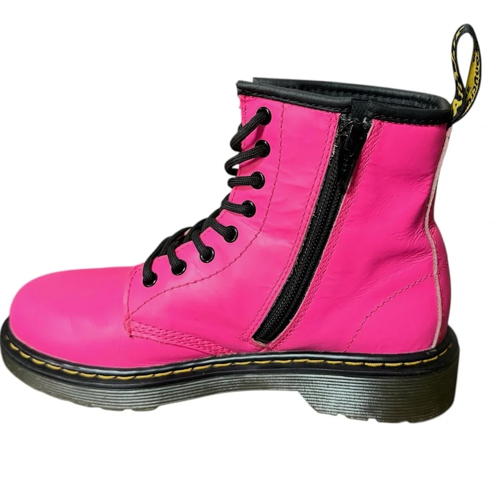 Dr. Martens Girls Romario Boathouse Pink Leather Lace Up Chunky Boot 2 Youth